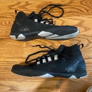 Varsity aeros, black cheer shoes